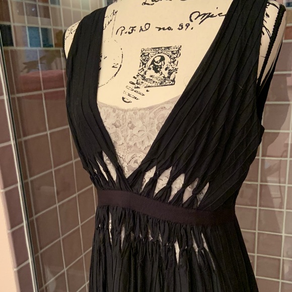 Ellie Tahari lingerie inspired dress - Picture 2 of 11